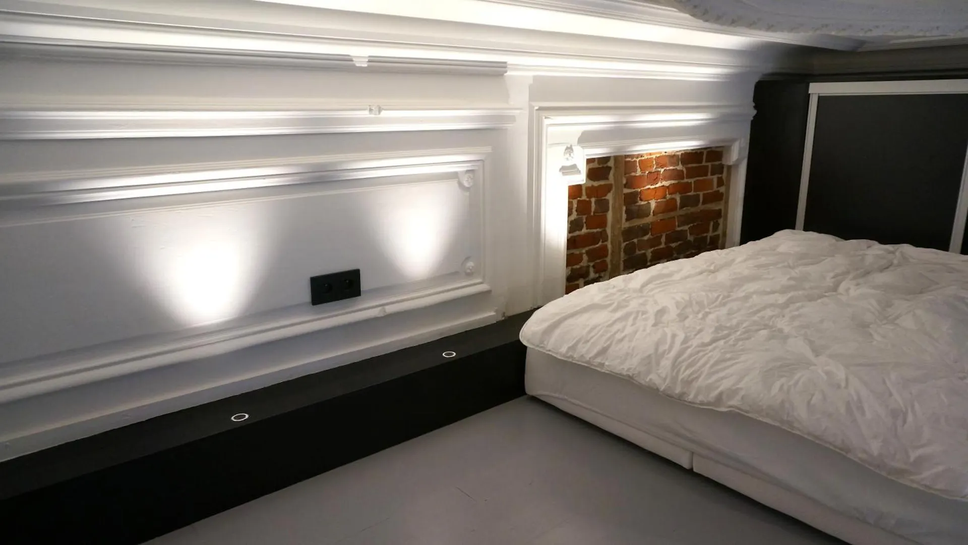 Superbe Appartement Refait A Neuf, Plein Centre De Lille 0*,  Francja